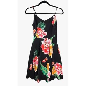 Old Navy Floral‎ Sundress Medium Fit & Flare Black Tropical Floral Travel